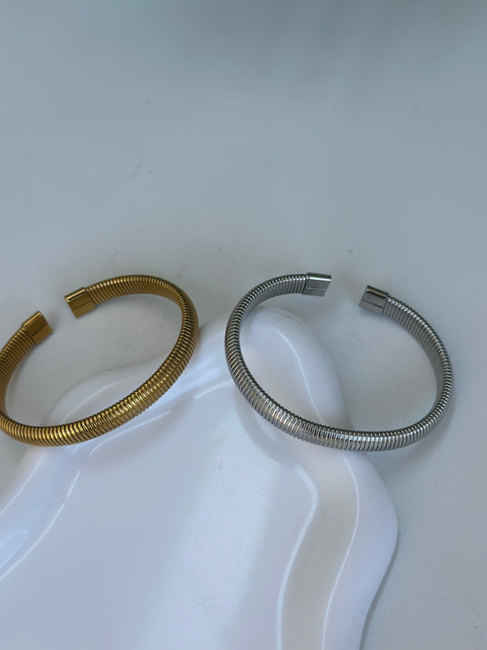 Elastic bracelet