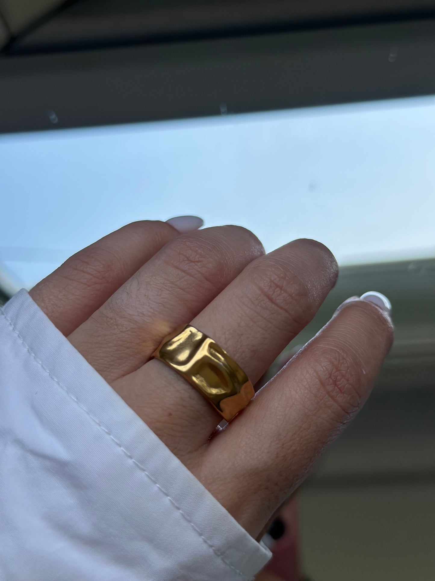 “Velour” Ring