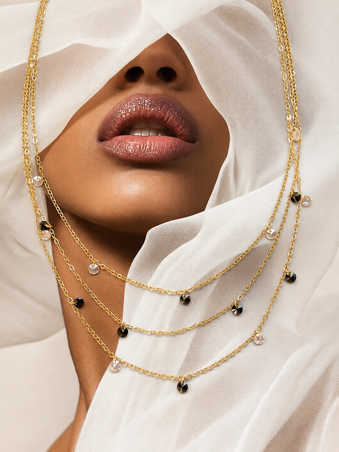 “Noir Glow” Necklace