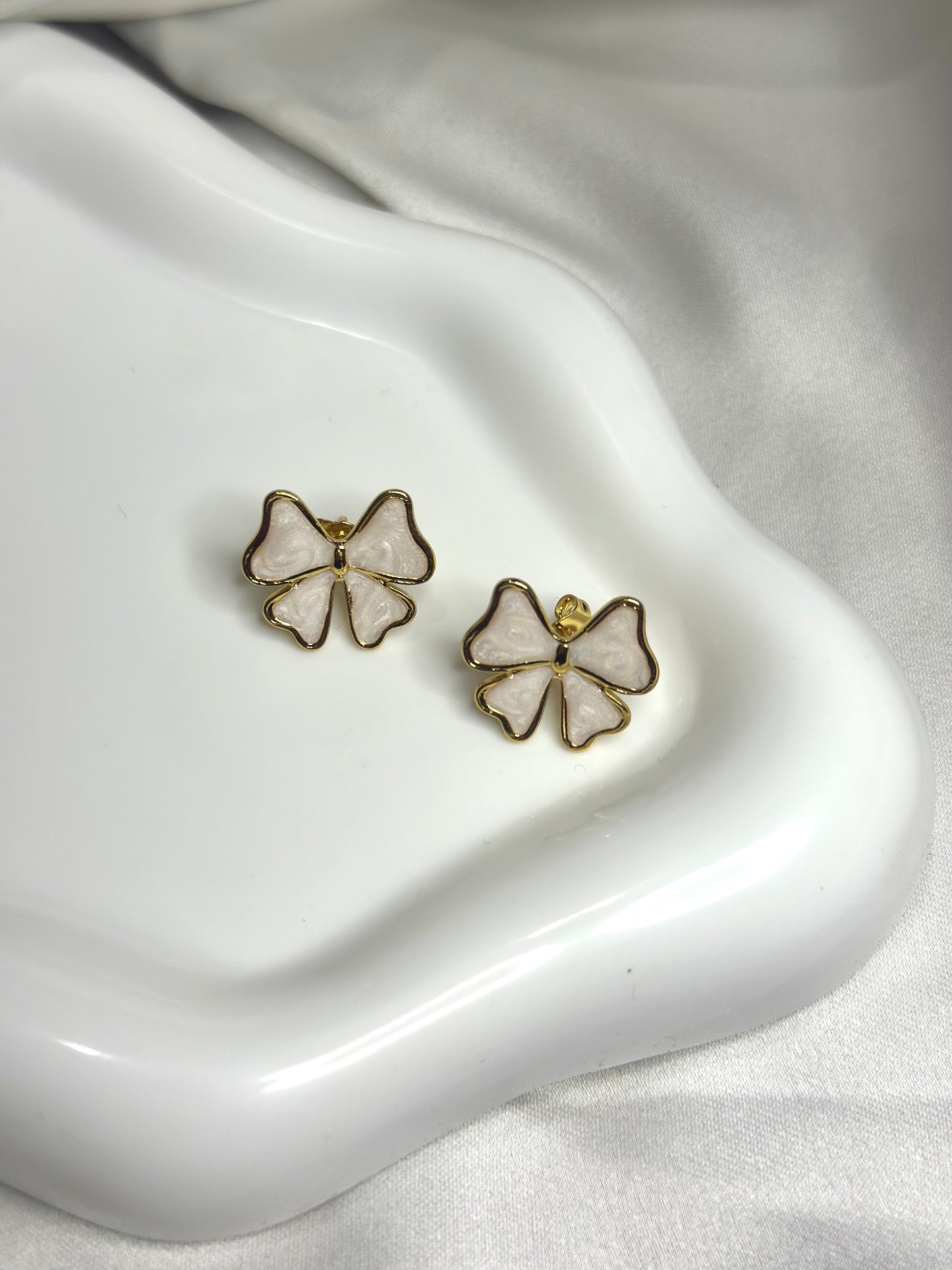 Bow Earrings