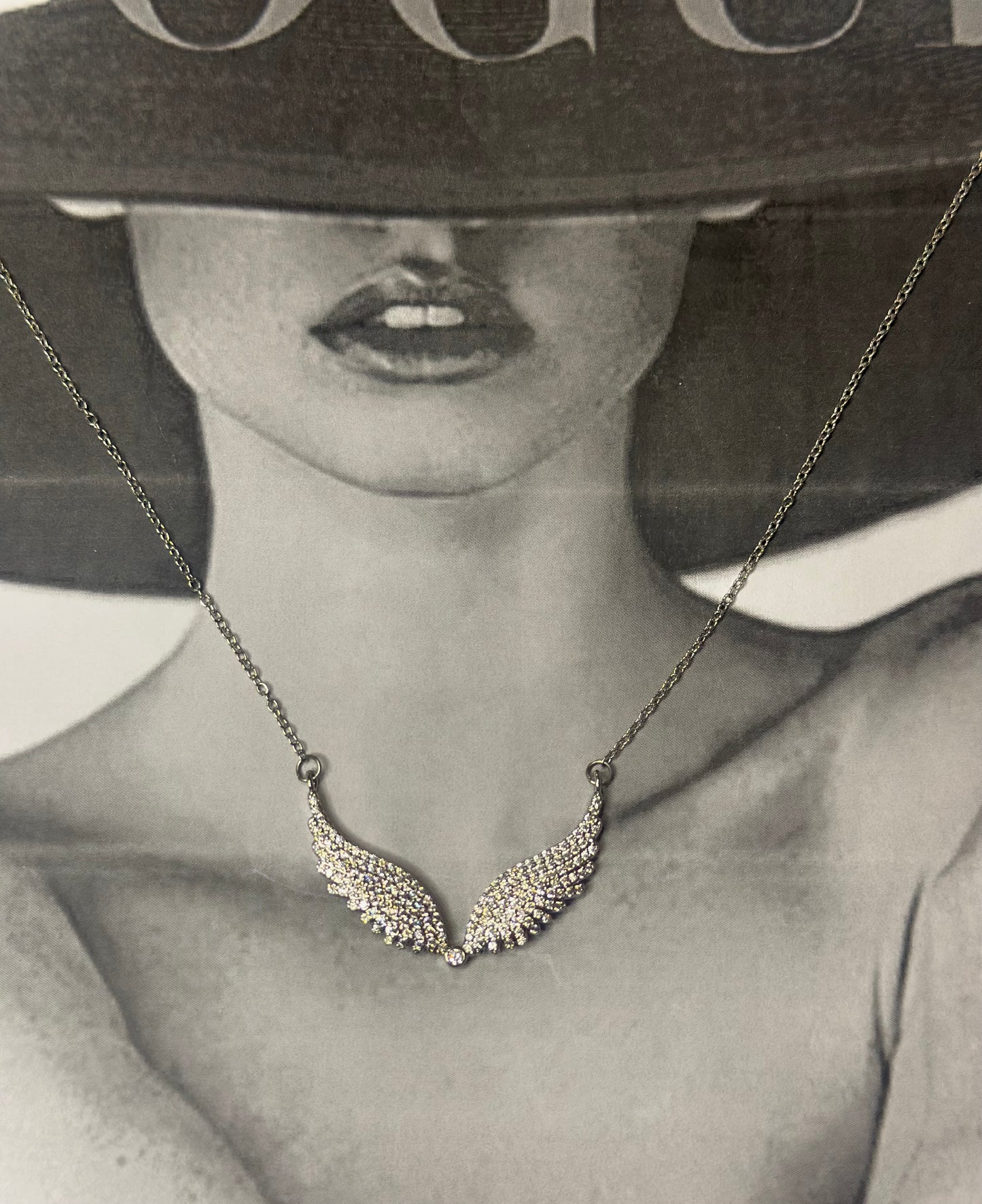 “Wing” Classic Necklace