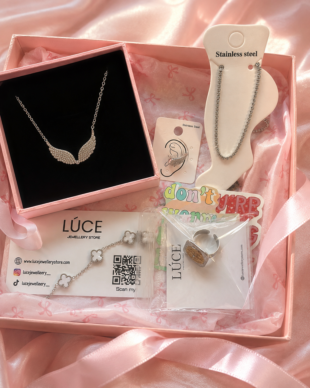 ''VIRAL WINGS'' MYSTERY BOX