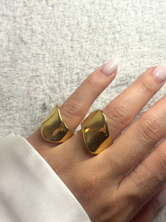 Golden cevalie Ring